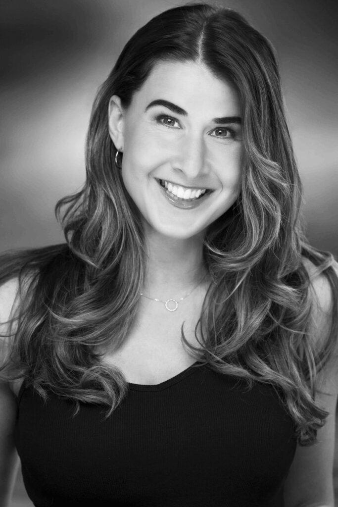 Portrait of Kara Kimmer, a Seriatim project manager